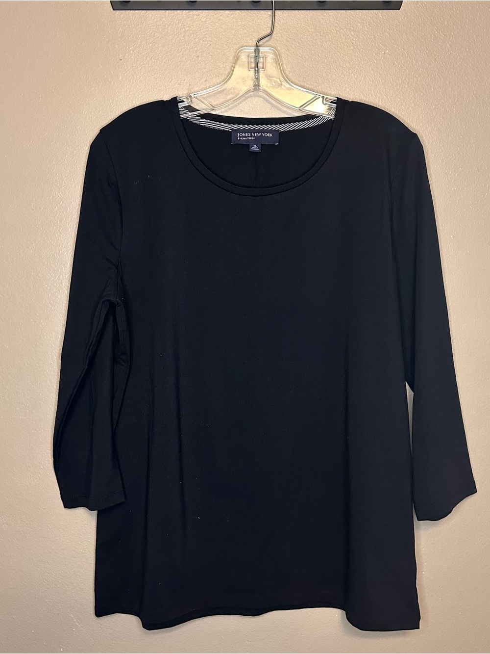 Jones New York Black 3/4 Sleeve Scoop Neck Knit Top